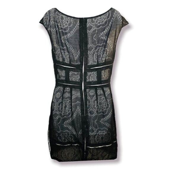 Willow Lace T-Shirt Dress Cap Sleeve Gothic Black Cream 6 - Picture 4 of 9